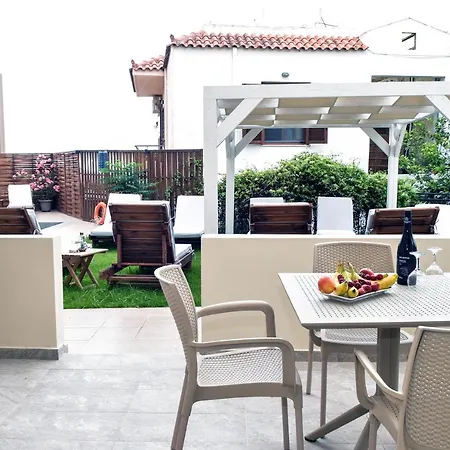 Mithos Premium Apartahotel 2*
