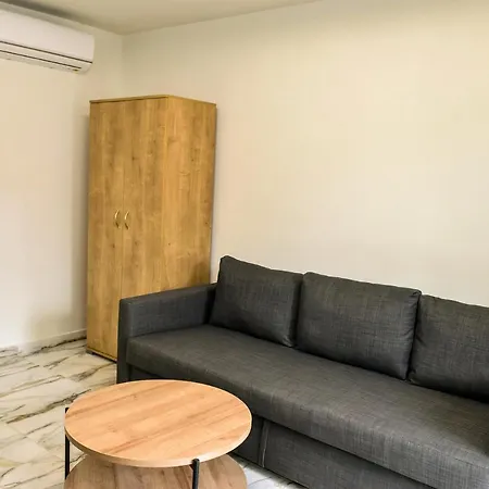 Ξενοδοχείο με διαμερίσματα Mithos Premium Aγία Μαρίνα