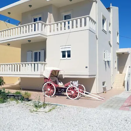 Ξενοδοχείο με διαμερίσματα Mithos Premium Aγία Μαρίνα