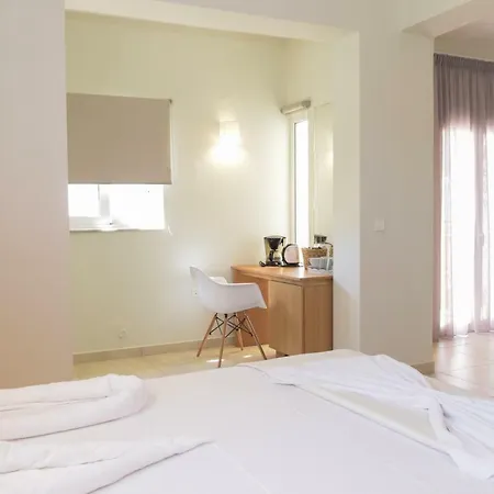 Mithos Premium Ξενοδοχείο με διαμερίσματα Aγία Μαρίνα